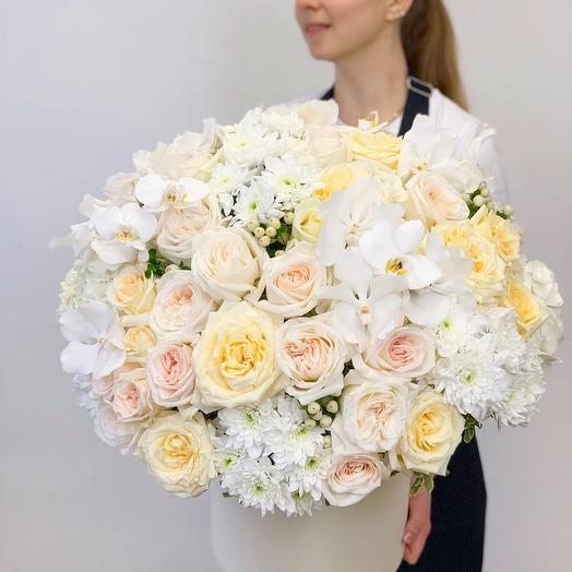 Цветы в коробке Luxury Flowers Цветочные облака