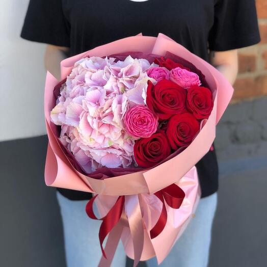 Ramo con Hortensia y rosa
