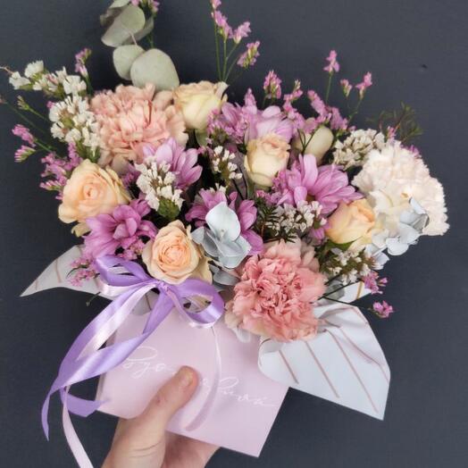 Цветы в коробке