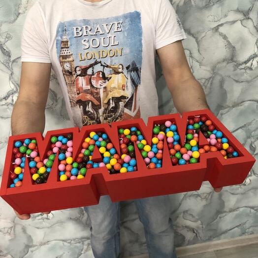 A sweet gift for mom in a foam box