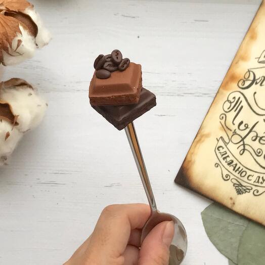 Сладкая ложечка с наконечником из полимерной глины
