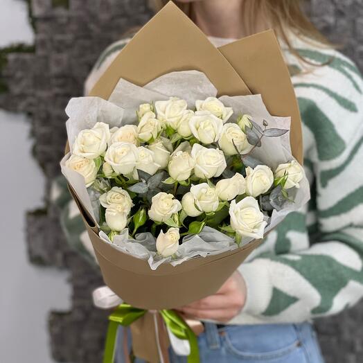 Rosa arbusto blanco