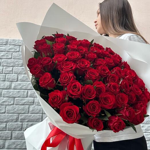Ramo 69 rosas rojas Ecuatorianas Premium 60 cm (flores)