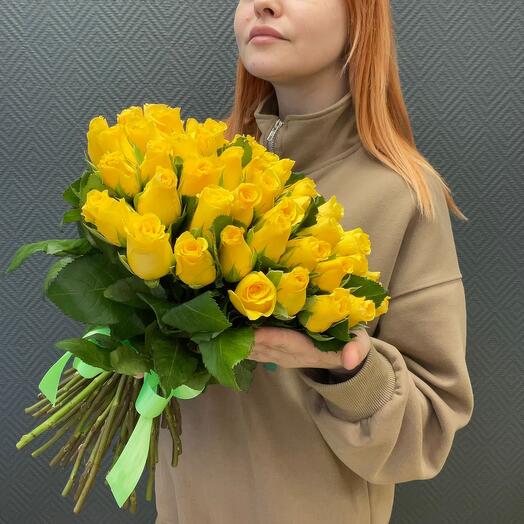 51 жёлтая роза