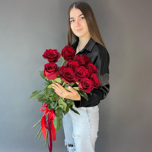 11 красных роз 100см