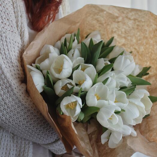 Feher tulipan csokor
