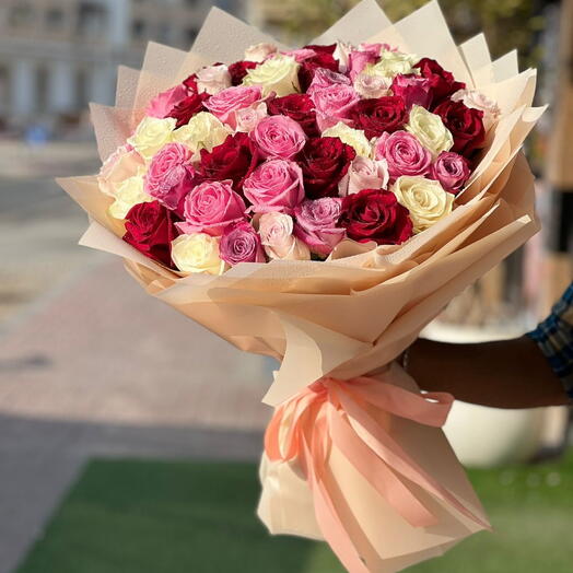 51 Mixed Roses Bouquet