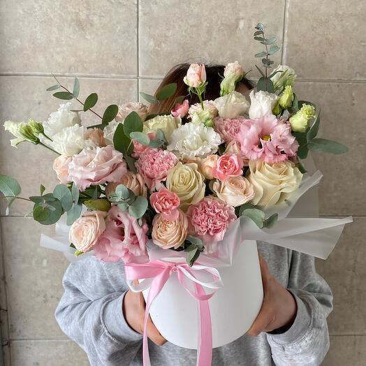 Цветы в коробке с цветами 🍀🌷💐