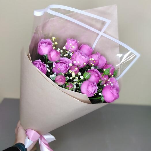 Букет из пионовидных кустовых роз 💕