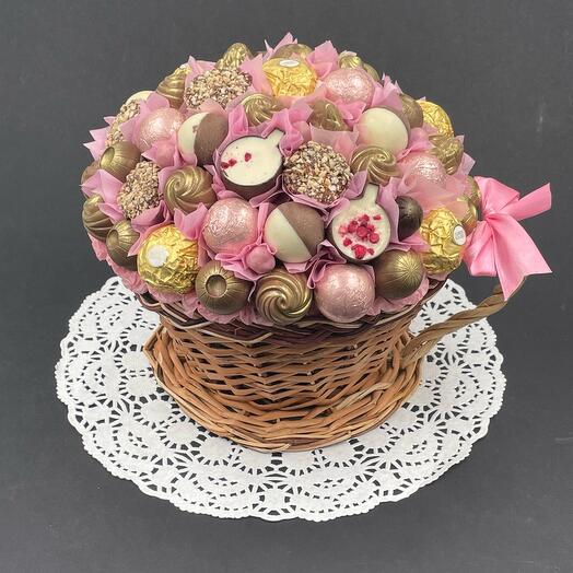 Букет из конфет в кашпо кружке подарок маме девушке бабушке подруге учителю на день рождения юбилей годовщину