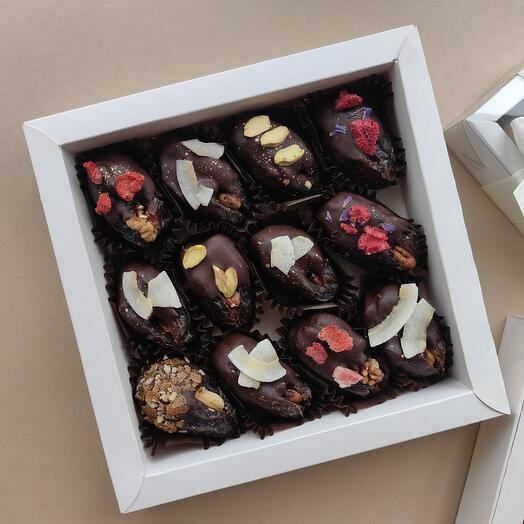 Финики в тёмном шоколаде Callebaut