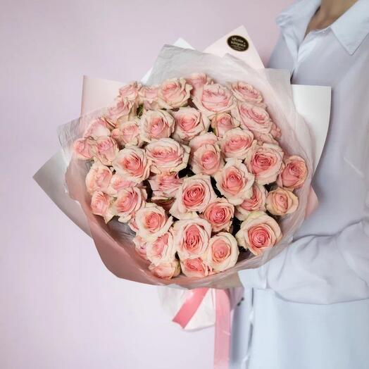 Розовые кустовые розы 19 шт