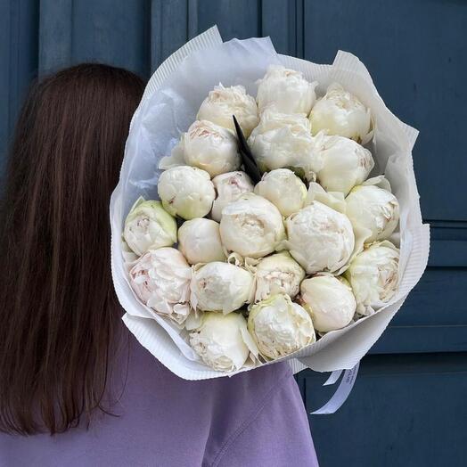 Bouquet of white peonies 19 pieces