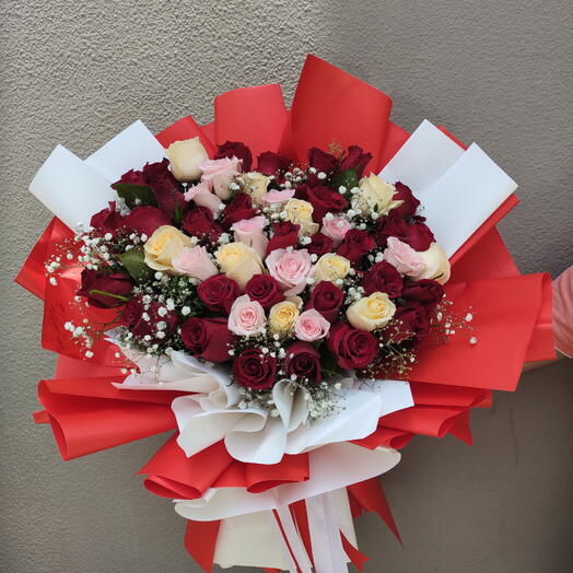 Bouquet Bliss:Bunch of 50 Stems of Red , Pink   Peach Roses in a pretty wrapping