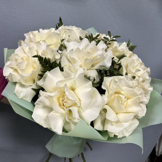 A rose in a Heart box