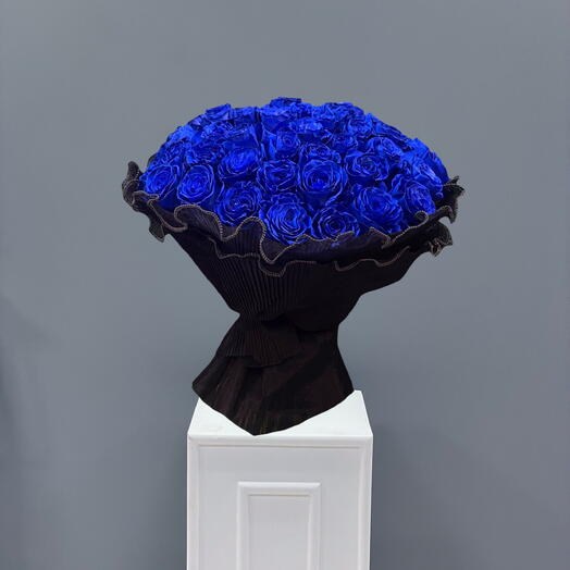 Sapphire Majesty Bouquet: A Regal Collection of 50 Blue Roses