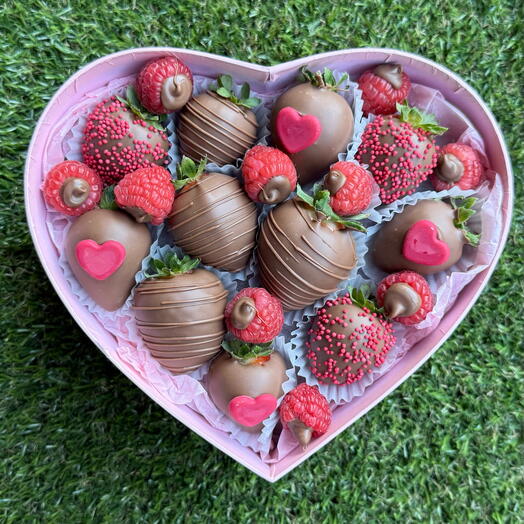 Fresas y Frambuesas con Chocolate con Leche