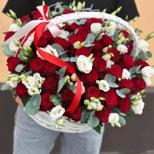 Корзина с цветами