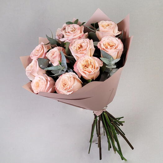 Bouquet of 11 roses