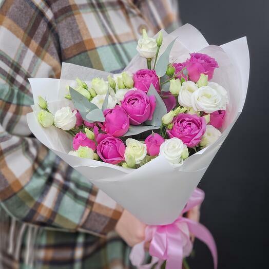 Rosas peonias y eustomas