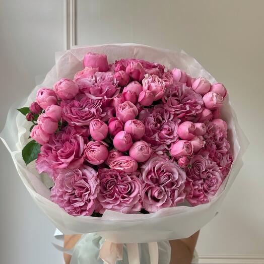 Микс роз с кустовыми розами