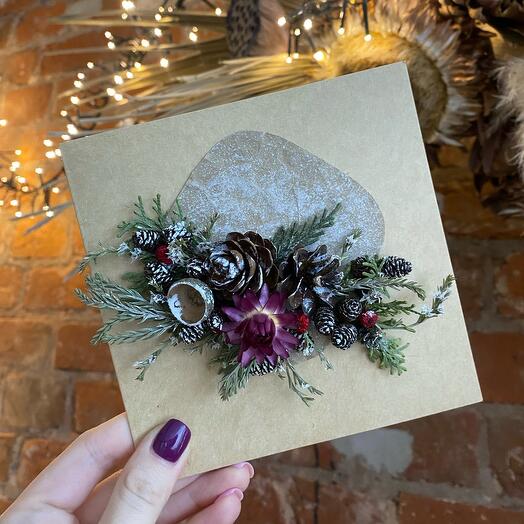 Открытка ручной работы с сухоцветами