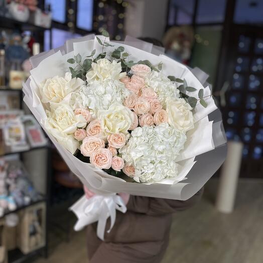 ♥️Авторский букет «воздушный поцелуй»