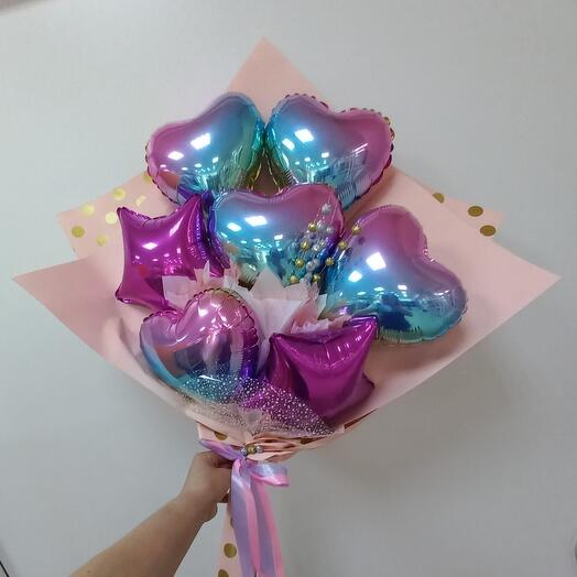 Букет из радужных сердец