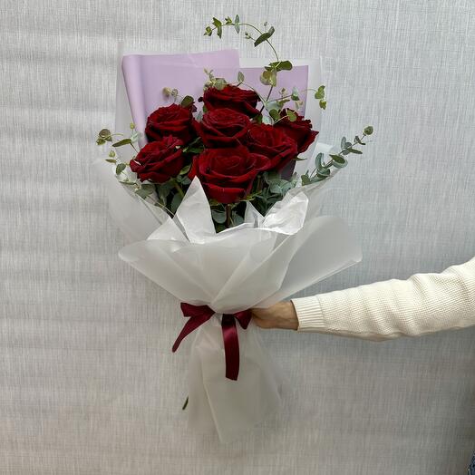 Bouquet of 7 red roses with eucalyptus