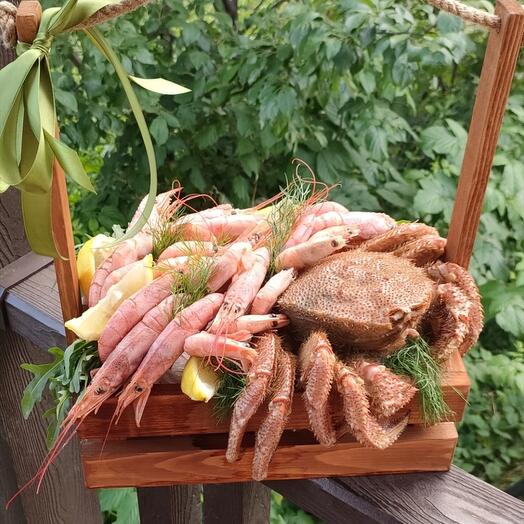 Букет из краба и лангустин