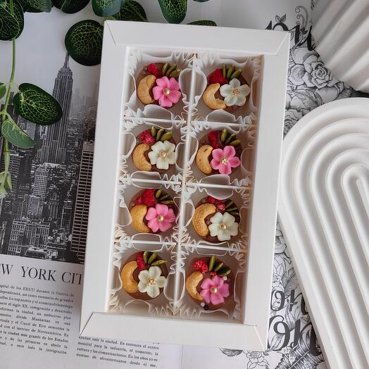 Конфеты ручной работы с шоколадными цветами и орехами 🍫 Подарок на День рождения или любой повод