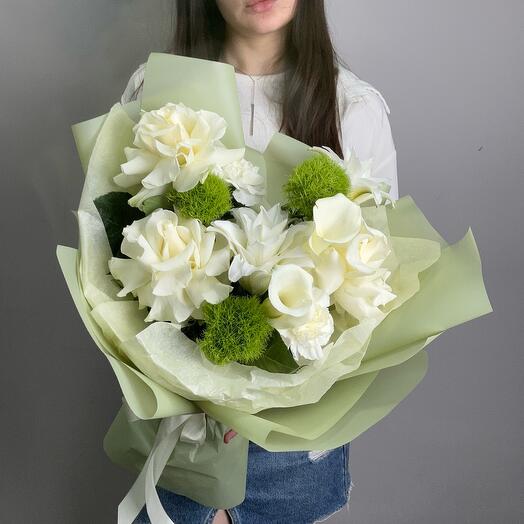 Букет с лилией, каллами, диантусом, розами💚