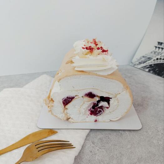 Меренговый рулет без сахара (вишня)