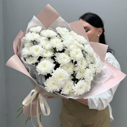 Букет махровых хризантем 9 шт в упаковке