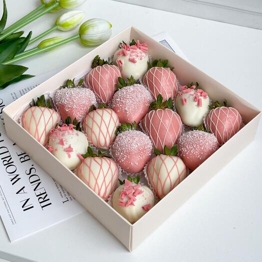 Клубника в шоколаде «Нежность» 16-20 ягод