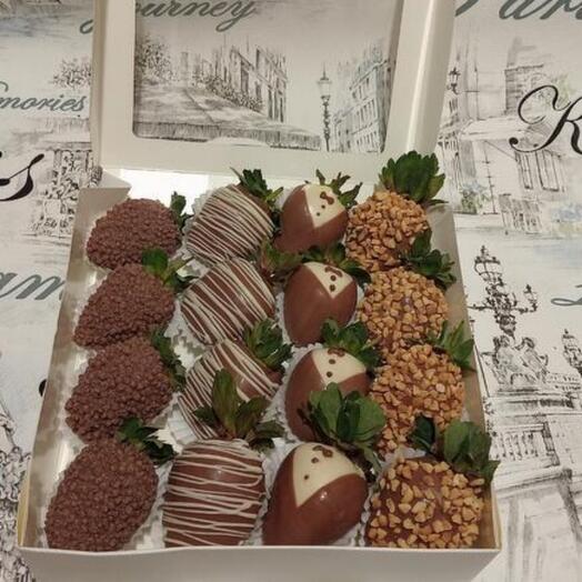 Клубника в шоколаде 16 шт
