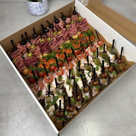 Бокс "Канапе под крепкое"