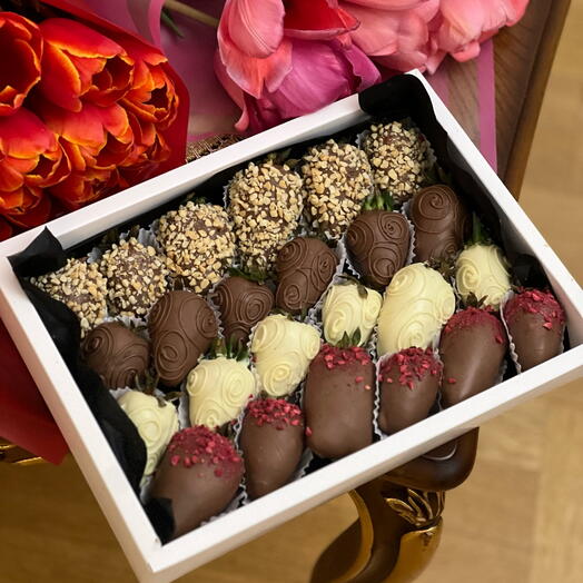Клубника в шоколаде «Chocolate berry»