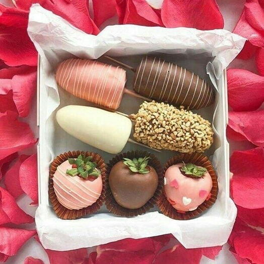 Клубника и банан в шоколаде «Berry passion»