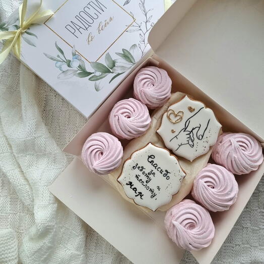 Сладкий набор для мамы. Зефирный набор. Имбирные пряники