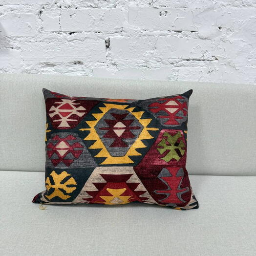 Подушка декоративная из велюра ЭТНО 35х45