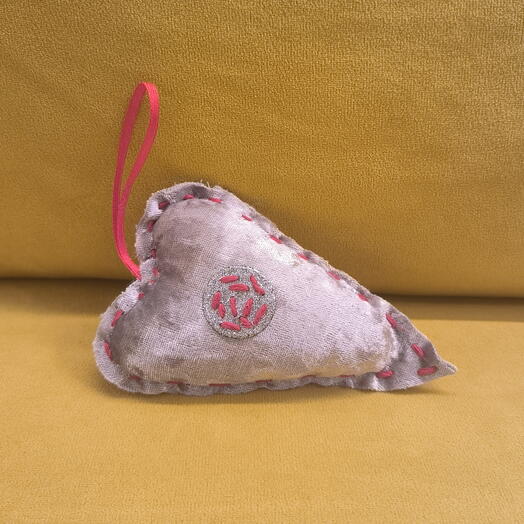 Сердце плюш ручной работы