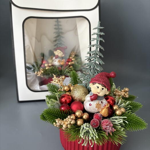 Композиция " Мальчик с колокольчиком" красный