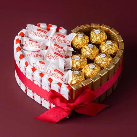 Сердце из  Kinder шоколада,Ferrero rosher и rafaelo