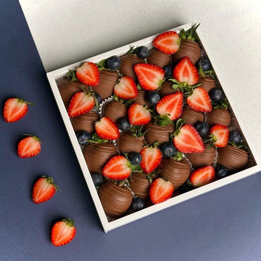 Клубника в шоколаде «Summer Berry» (16 шт)