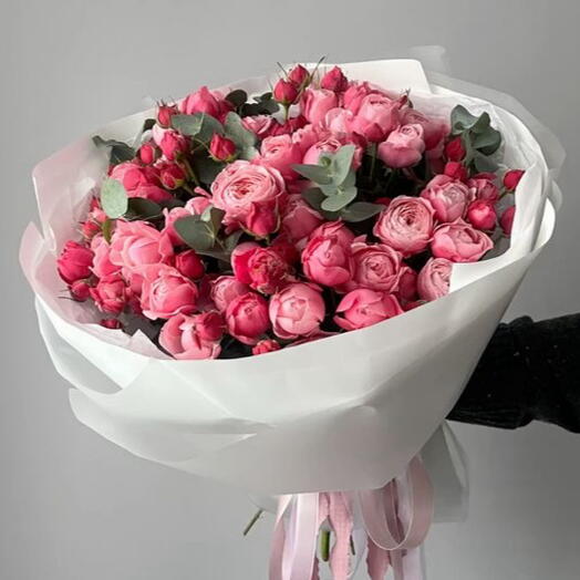 Кустовые пионовидные розы с эвкалиптом 💞