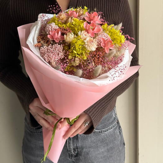 Букетик из стабилизированных цветов и сухоцветов N2