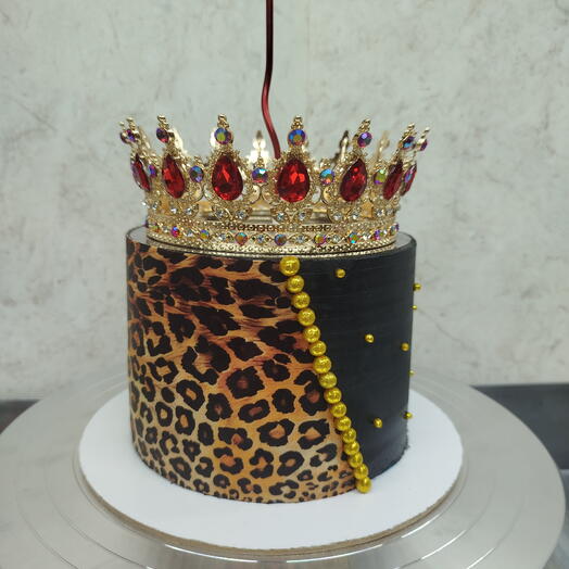 Торт Королевский леопард с Короной