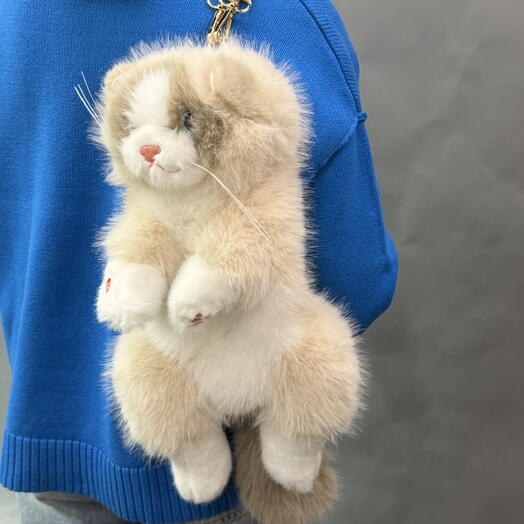 Кот рюкзак кремовый музыкальный мягкая игрушка