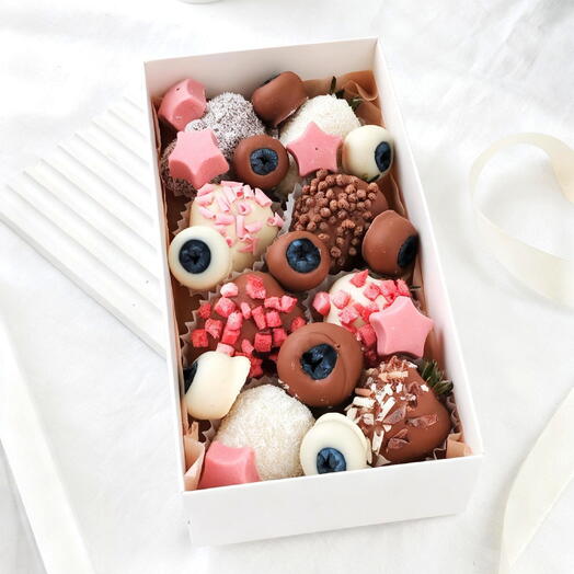Клубника в шоколаде, 8 шт, микс